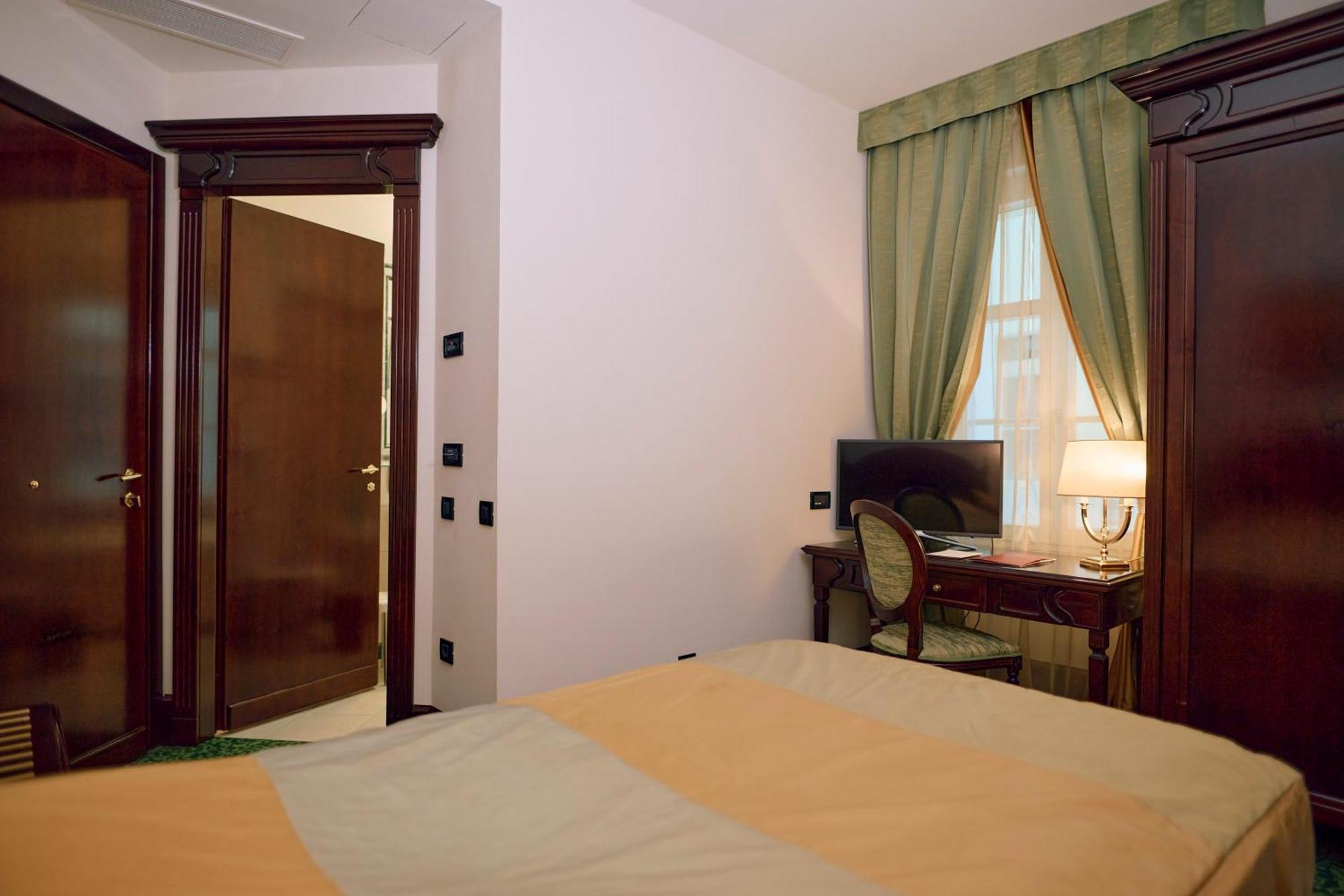 Arbiana Heritage Hotel Раб Стая снимка